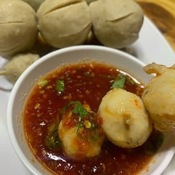 ก๋วยเตี๋ยวแชมป์ หน้าวิทยาลัยพยาบาลอุบลฯ