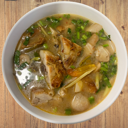 ต้มแซ่บไก่ย่าง