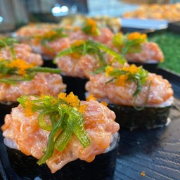 สลัดเเซวม่อน