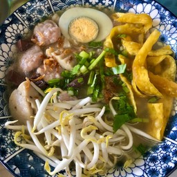 ก๋วยจั๊บหมู