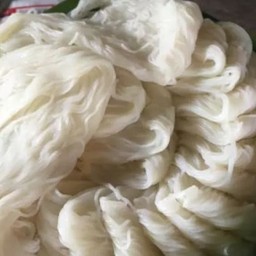 ลูกชิ้น 2 แซ่บ