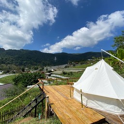อินท์ไหล่เขา