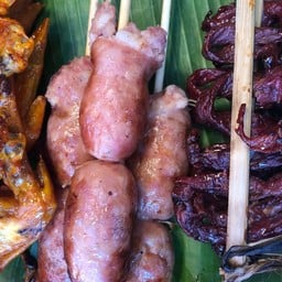 ใส้กรอกหมูย่าง