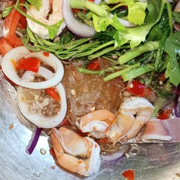 ยำวุ้นเส้นทะเล