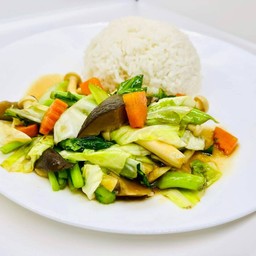 ข้าวราดผัดผัก
