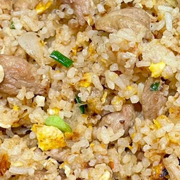 ข้าวผัดไข่หมูชิ้น