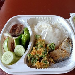 น้ำพริกกะปิ สามพี่น้อง