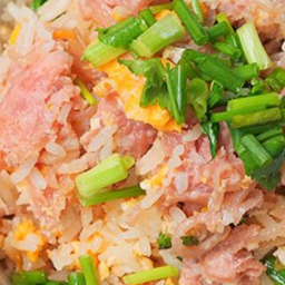 ข้าวผัดไข่แหนม