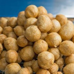 ลูกชิ้นหมูทอด