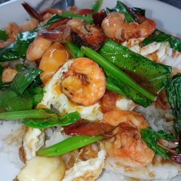 คะน้ากุ้งราดข้าว