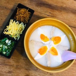 โจ๊กหมูไข่เค็ม