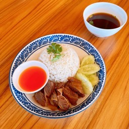 ข้าวหมูตุ๋น