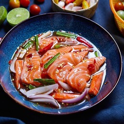 ยำแซลมอนปูอัด