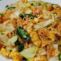 เส้นจันทร์ ผัดซีอิ๋วหมู หรือ ไก่