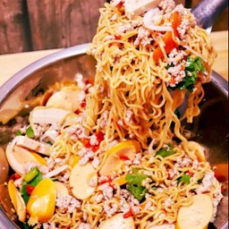 ยำมาม่า