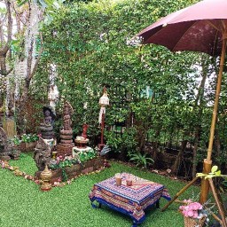 เรือนข้าวแฝ่ กาแฟขายหน้า