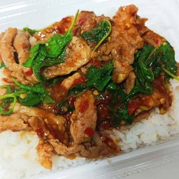 กะเพราหมูชิ้น