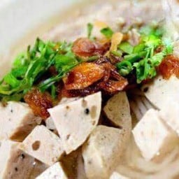 ก๋วยจั๊บญวนแม่พลอย