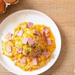 ข้าวไข่ข้นไส้กรอก