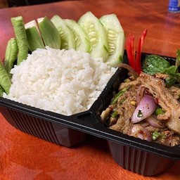 น้ำตกหมู + ข้าว