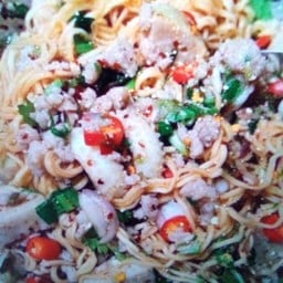 (ร้านแซ่บอีหลี) ลาบมาม่าทะเล