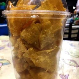 เกี๊ยวทอดกรอบ(น้ำจิ้มมะขามสามรส)