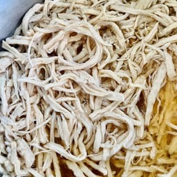 เส้นหมี่ไก่ฉีกแม่บังอร ปทุมธานี