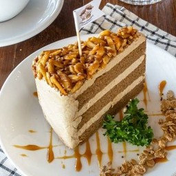 ALMOND COFFEE CAKE
