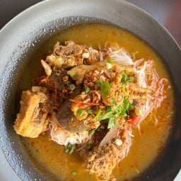 ครัวแม่เต๋า (อาหารตามสั่ง & น้ำปั่น)