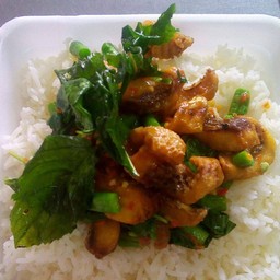 ผัดกระเพราปลาราดข้าวไข่ดาว+ต้มจืดเต้าหู้หมูสับ