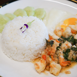 ข้าวผัดกะเพรากุ้ง+ไข่ดาว