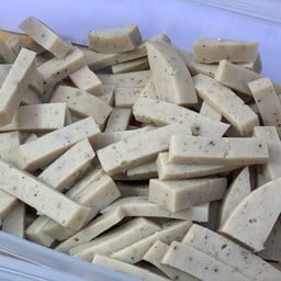 ก๋วยจั๊บณวญ พิเศษ หมูยอ