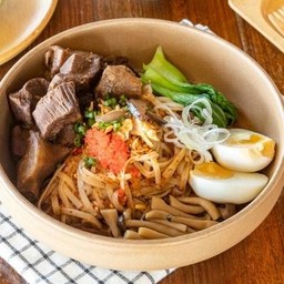 ก๋วยเตี๋ยวคลุกหน้าลิ้นวัว