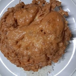 ข้าวไข่เจียวทรงเครื่อง