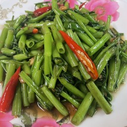 ผัดผักบุ้ง