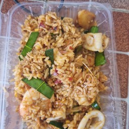 ข้าวผัดต้มยำทะเล