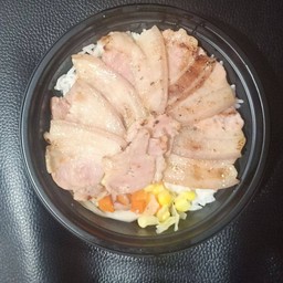 ข้าวหน้าหมู #หมูย่างเกลือ 60฿