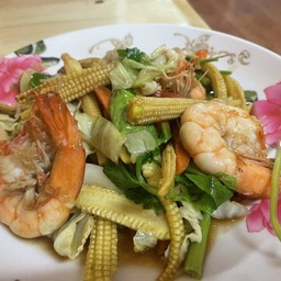 ผัดผักรวมกุ้ง