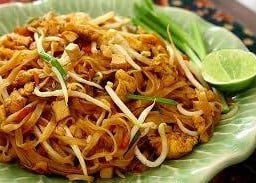 ข้าวขาหมู&กะเพราขาหมู เจ๊นุช เจ้าเก่า