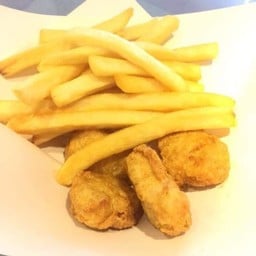 อาม่าข้าวมันไก่ข้าวขาหมู สาขาถนนบอนสตรีท ศูนย์อาหารซอยc1