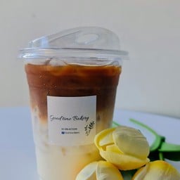 Iced Latte (ลาเต้เย็น)