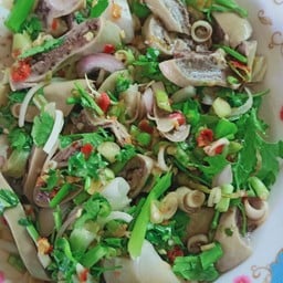 ป้าพัตร ยำรสแซบ Supat