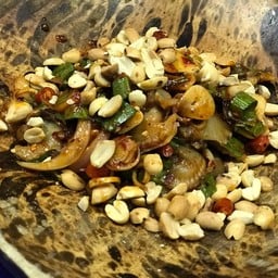 ยำหอยแครง