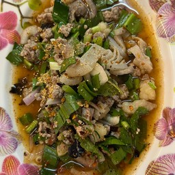 ลาบเนื้อ (สุก)