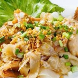 ก๋วยเตี๋ยวคั่วไก่