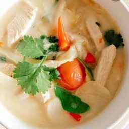 ต้มข่าไก่