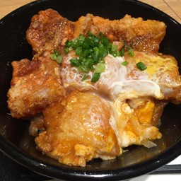 ข้าวหน้าปลาดอลลี่ทอดไข่ข้น