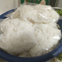 เส้นขนมจีน