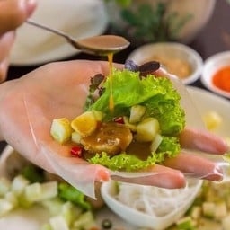 แหนมเนืองแม่แก้ว