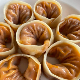 มันดู  4 ชิ้น(ไส้กิมจิผสมหมูสับ)